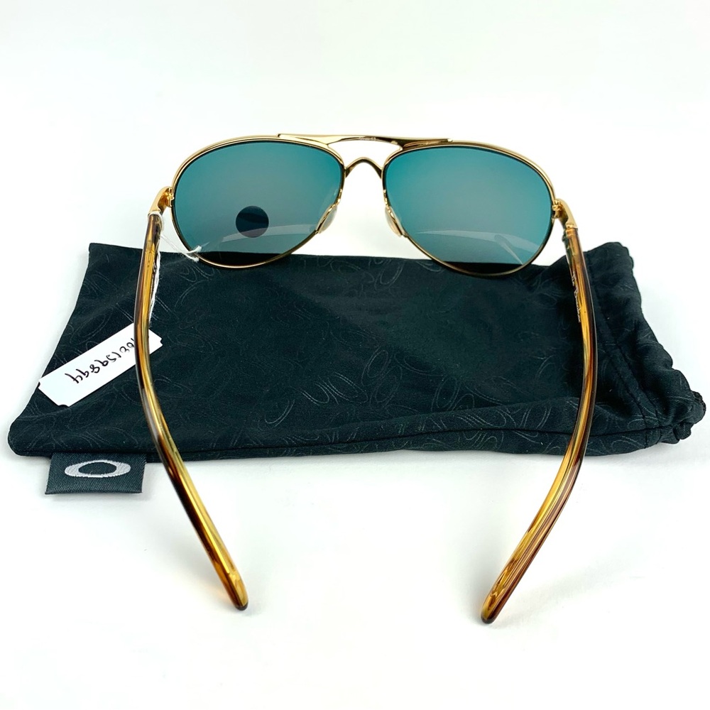 NWT Oakley Tie Breaker 004108-16 sunglasses. Never worn, includes case and cloth - Picture 8 of 13